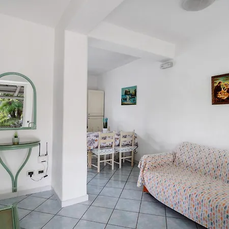 Holiday home Al Mare Famiglia Calise