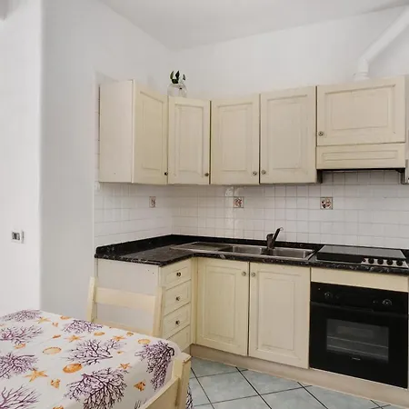 Holiday home Al Mare Famiglia Calise *
