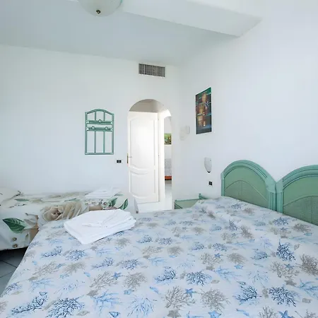 Holiday home Al Mare Famiglia Calise *